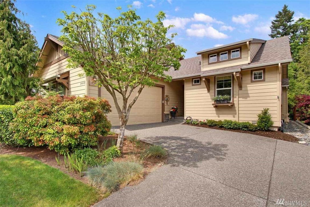 Property Photo: 24248 NE Vine Maple Wy WA 98053