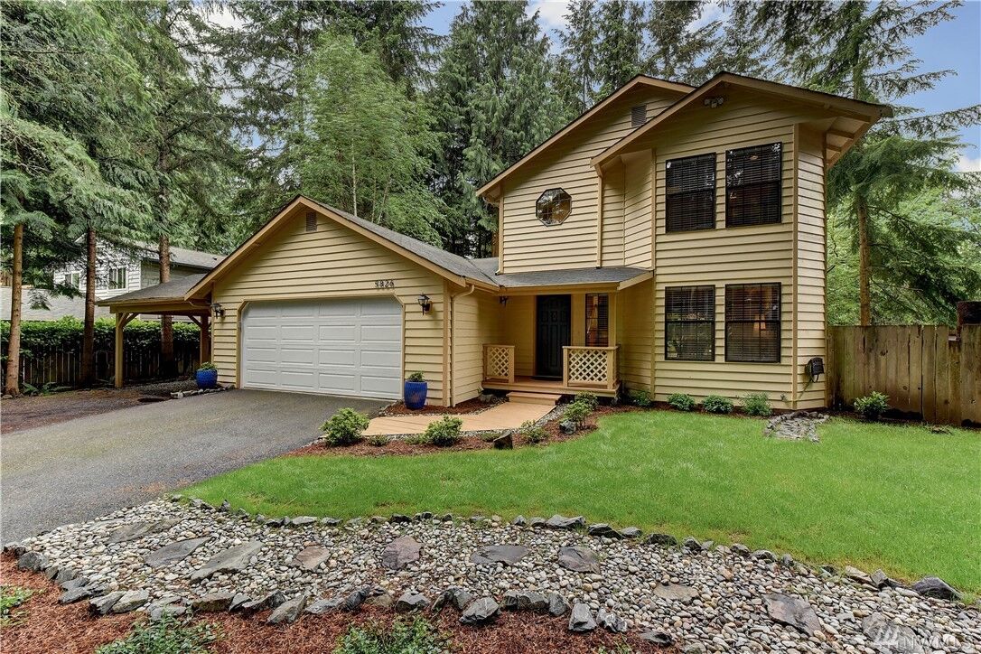 Property Photo: 5826 143rd Street SW WA 98026