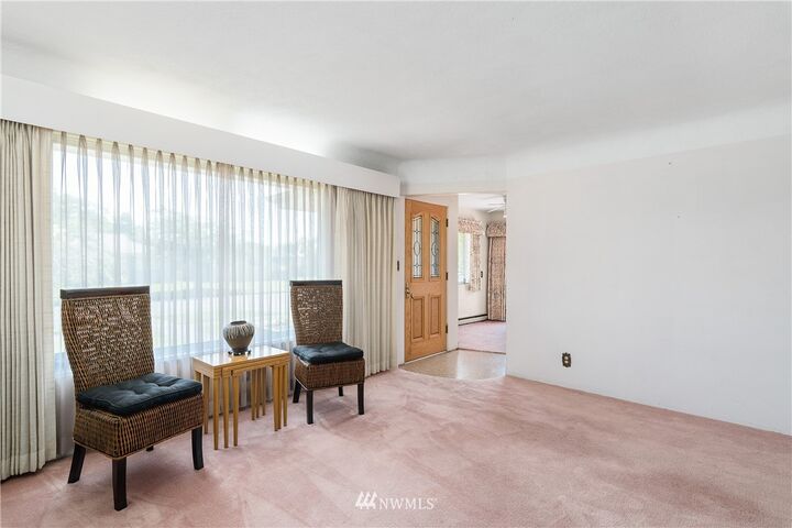 Property Photo:  1139 19th Avenue  WA 98632 