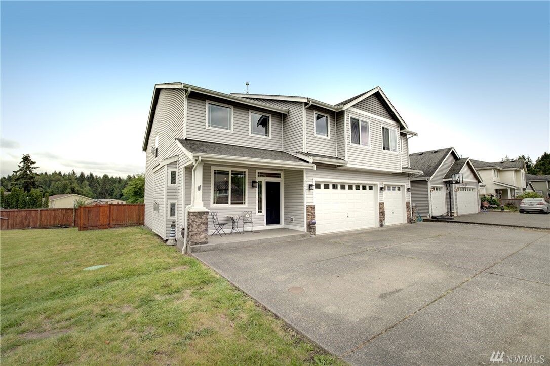Property Photo:  20605  74th Avenue E  WA 98387