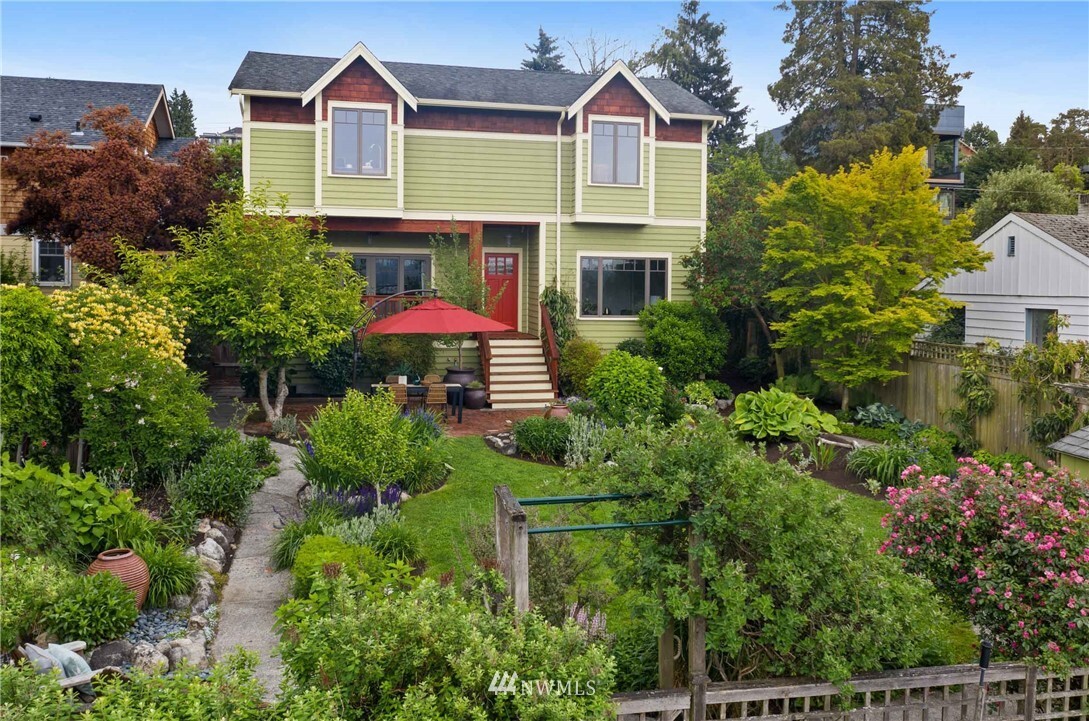 Property Photo: 4320 Baker Avenue NW WA 98107