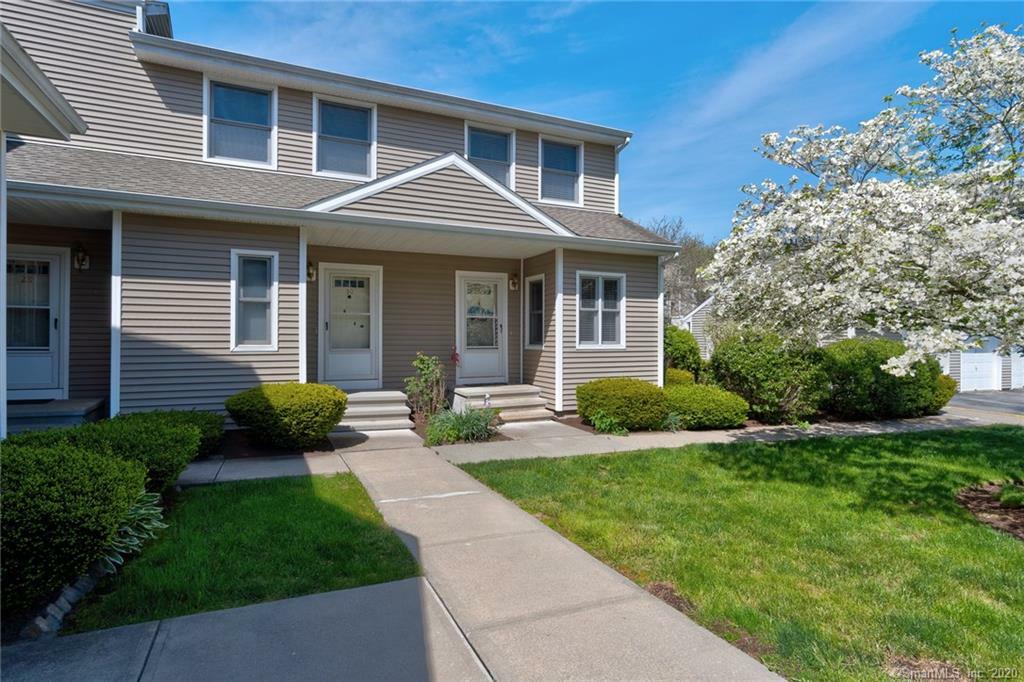 Property Photo:  32 Cobblestone Drive 32  CT 06340 