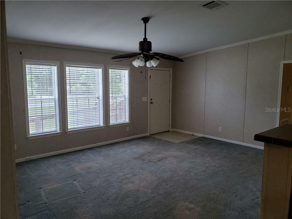 Property Photo:  382 Hilltop Court  FL 32724 