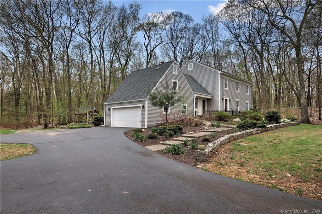 Property Photo:  32 Old Quarry Road  CT 06525