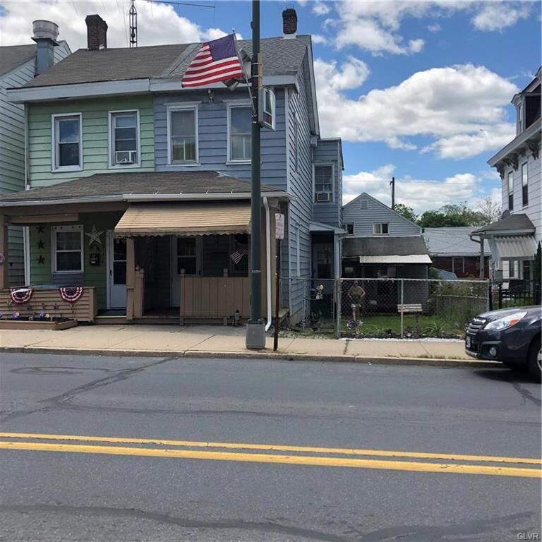 Property Photo: 914 Main Street PA 18080