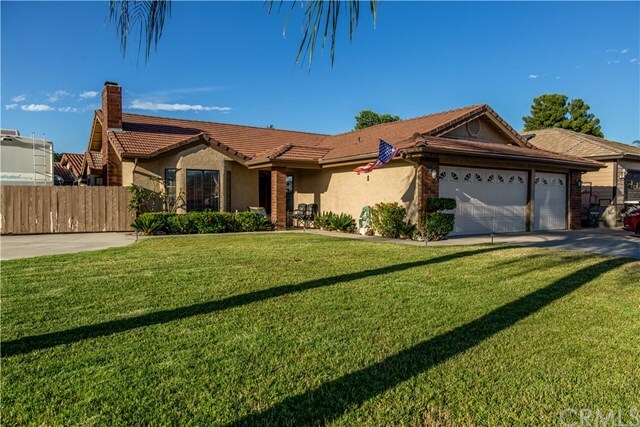 Property Photo:  23856 Canyon Lake Drive N  CA 92587 