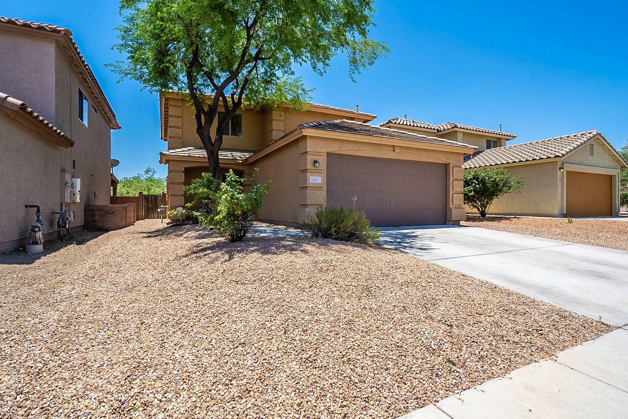 Property Photo:  547 W Amber Hawk Court  AZ 85614 