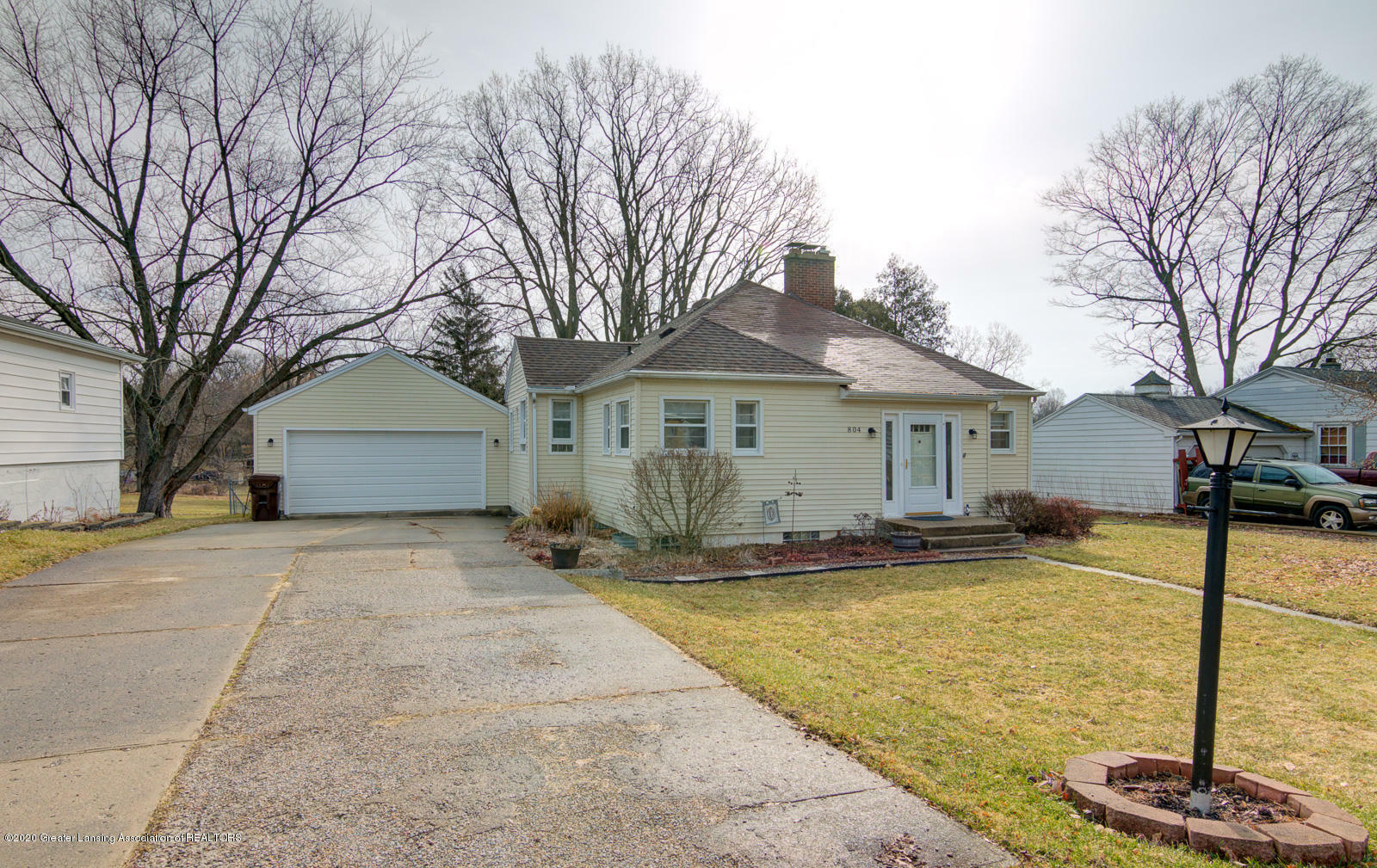 Property Photo:  804 Bon Air Road  MI 48917 