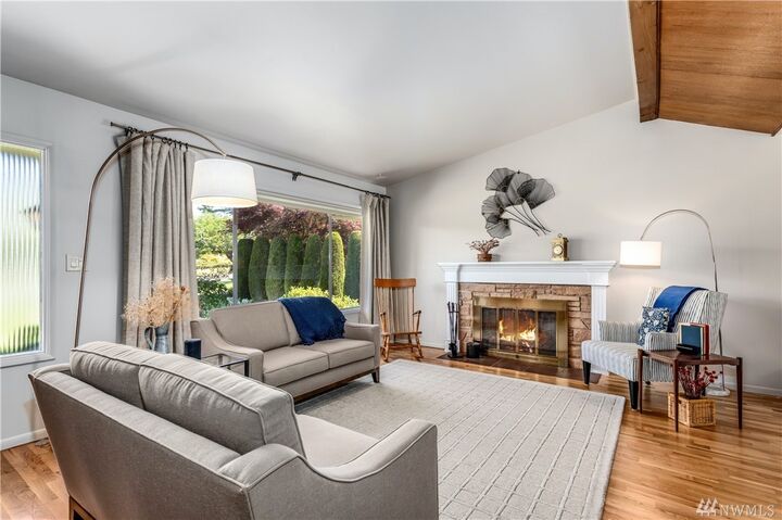 Property Photo:  4709 SW Stevens Street  WA 98116 