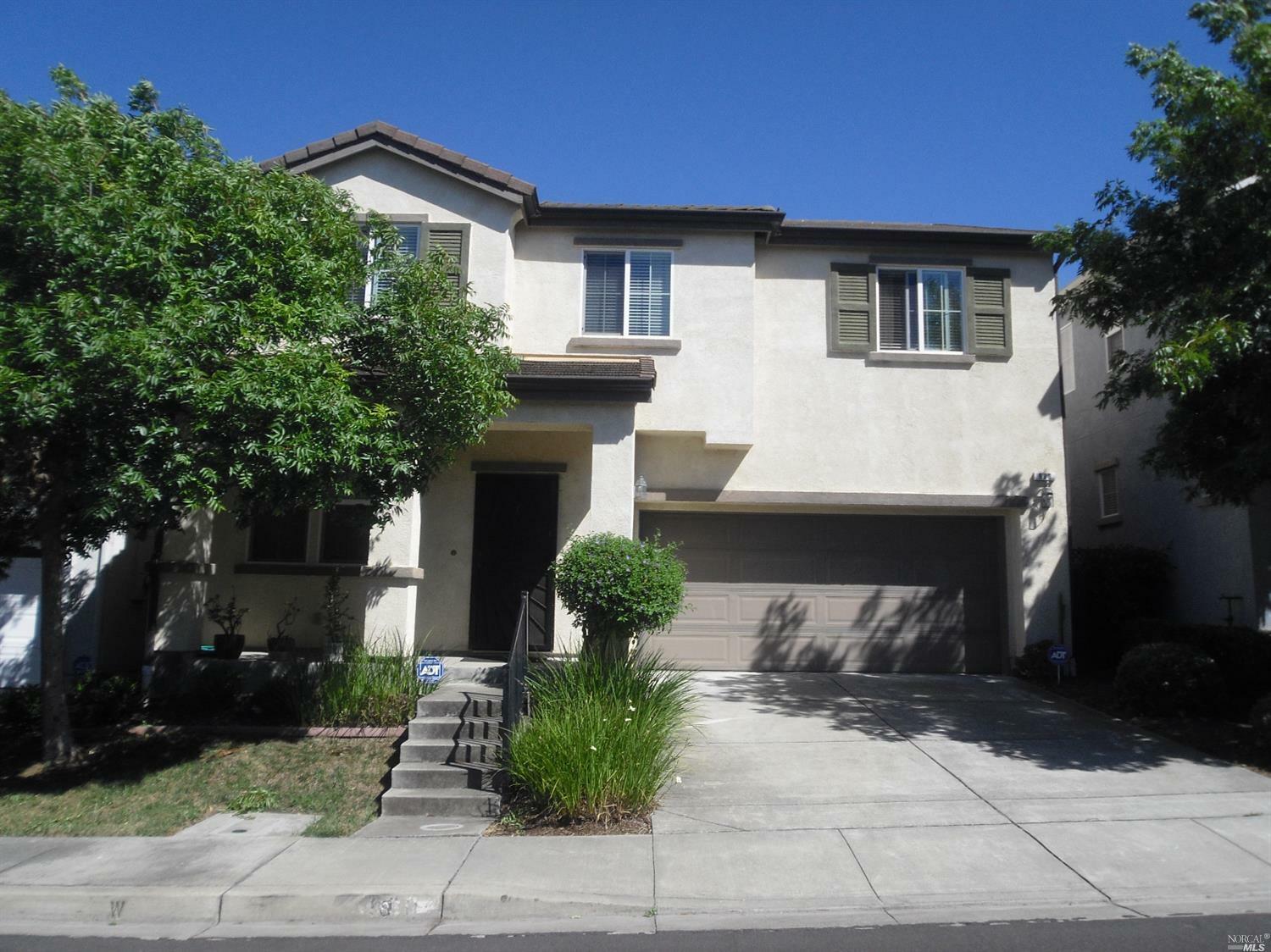 Property Photo: 980 Fortune Street CA 94590