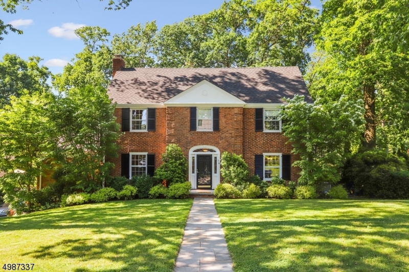 Property Photo: 19 Manor Hill Rd NJ 07901