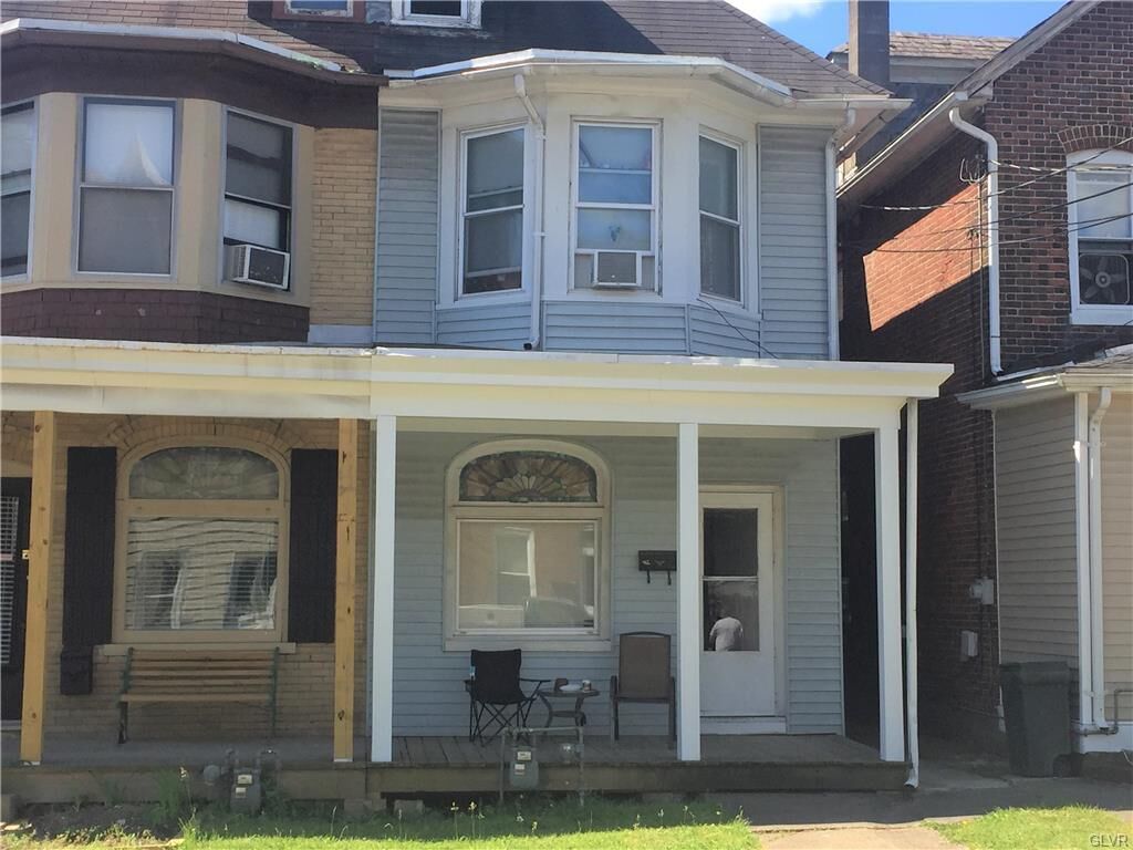 Property Photo: 462 West Berwick Street PA 18042