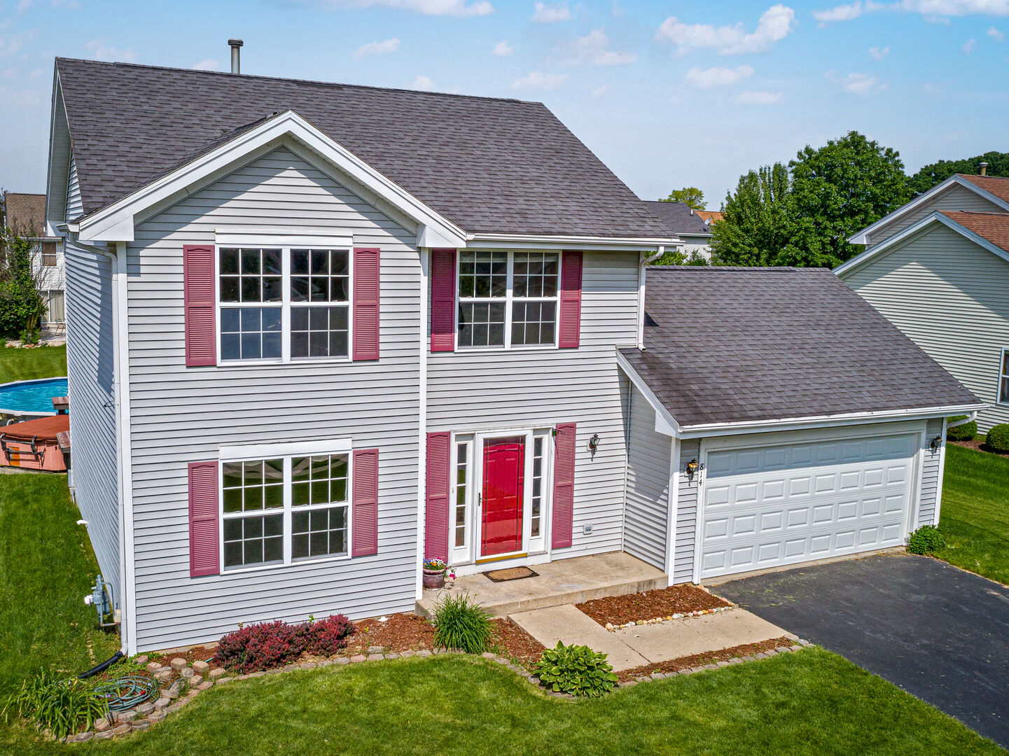 Property Photo: 814 Seven Hickory Road IL 61010