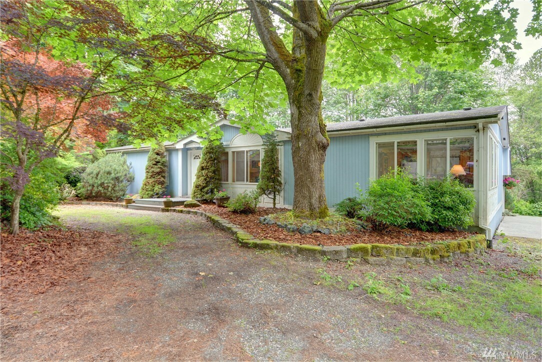 Property Photo:  517 90th St NW  WA 98271 