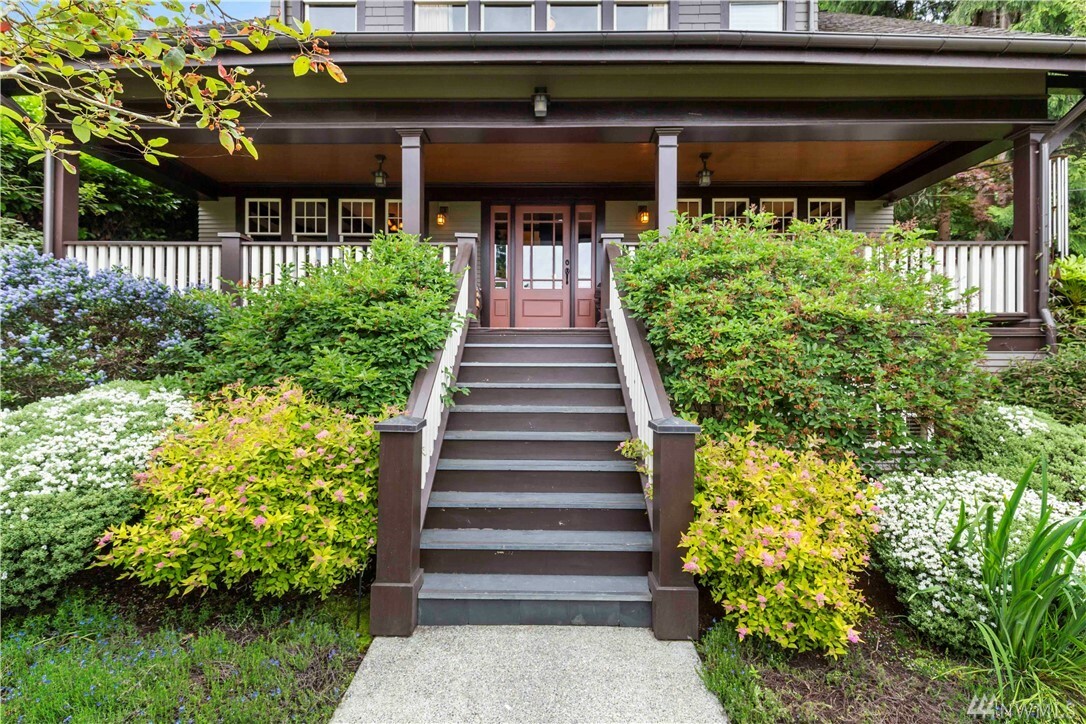 Property Photo: 3611 E Terrace St WA 98122