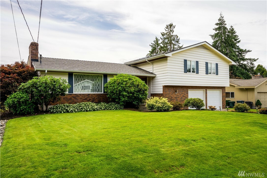 Property Photo:  534 Forrest Park Dr  WA 98466 