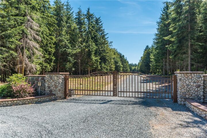 Property Photo: 24 Parker Woods Lane WA 98239