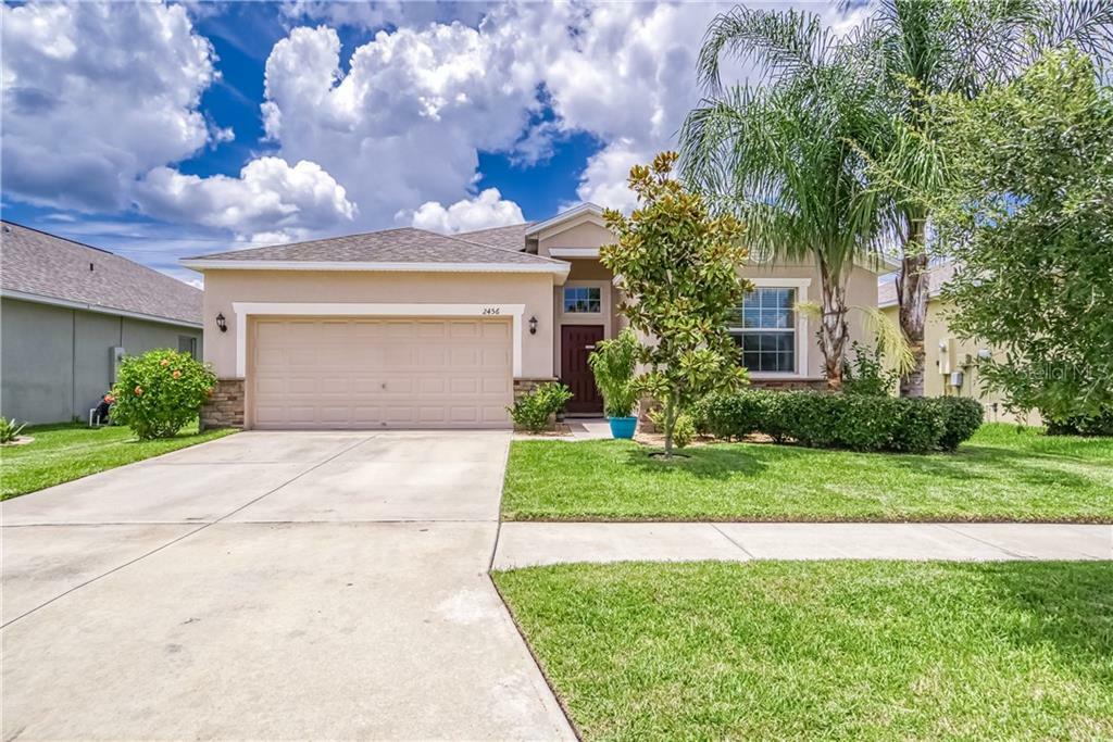 Property Photo: 2456 Dovesong Trace Drive FL 33570