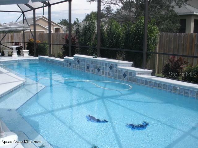 Property Photo:  2197 Hedgerow Drive  FL 32953 