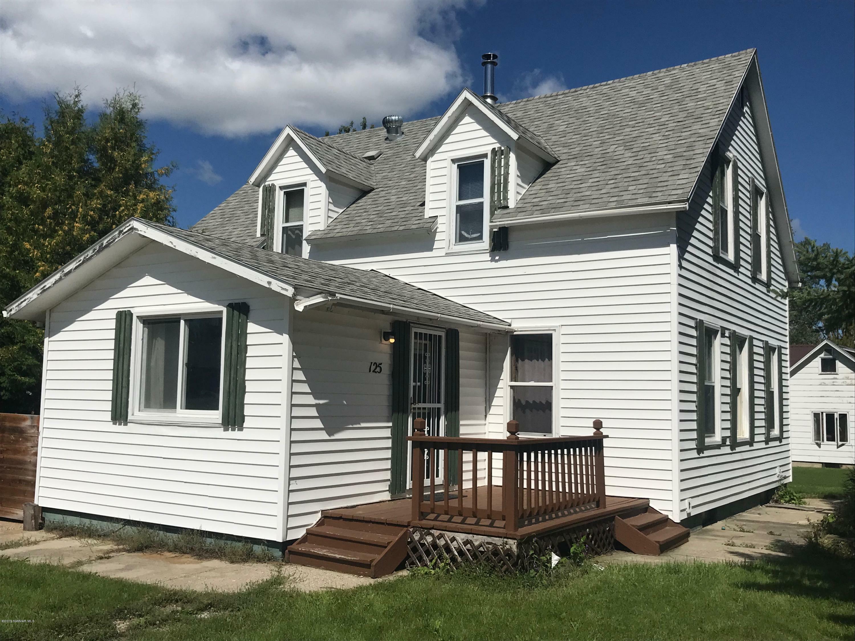 Property Photo:  125 4th Avenue SE  MN 56304 