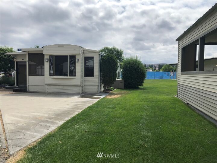 Property Photo:  8818 Crescent Bar Road NW 150  WA 98848 