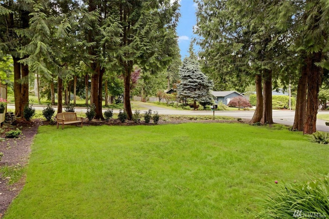 Property Photo:  630 Mountainside Dr SW  WA 98027 