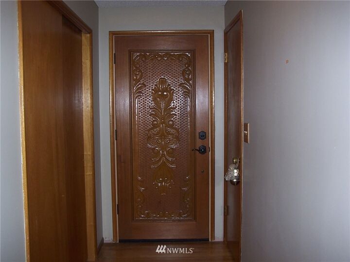 Property Photo:  4536  332 Avenue SE  WA 98024 