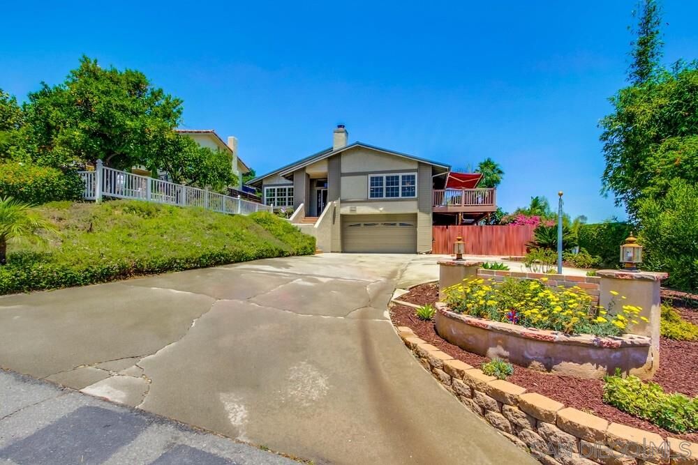 Property Photo: 210 Cranston Crst CA 92025