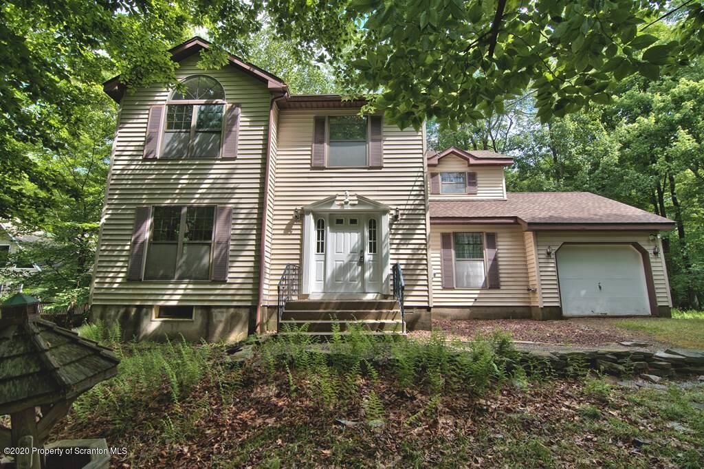 Property Photo:  1050 Middleridge Drive  PA 18424 