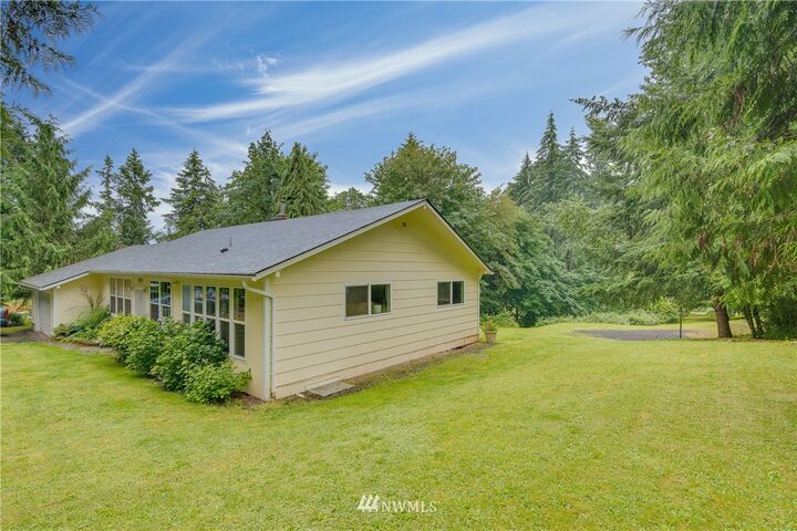 Property Photo:  111  Norwood Drive  WA 98626 