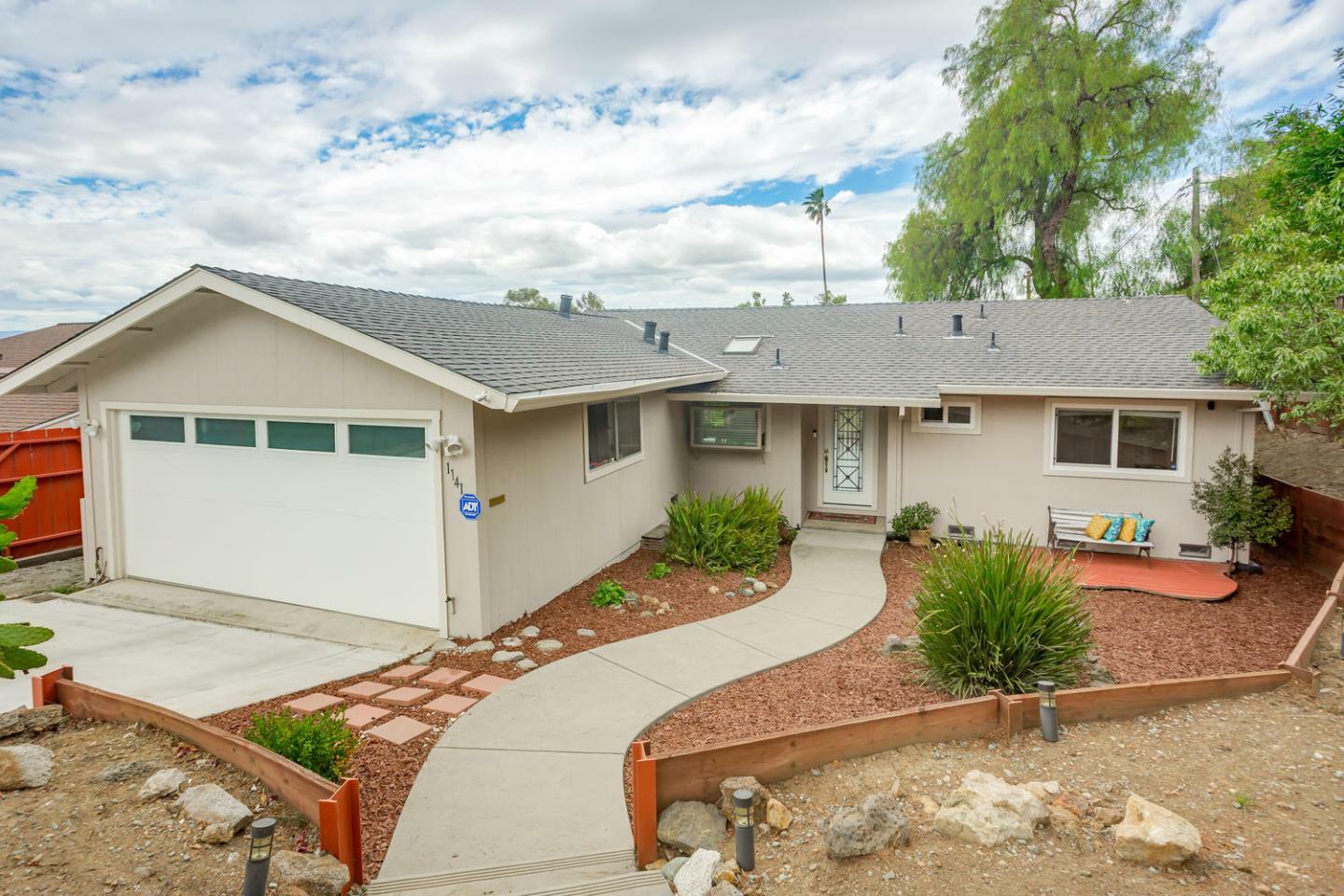Property Photo: 1141 Colonial Lane CA 95132