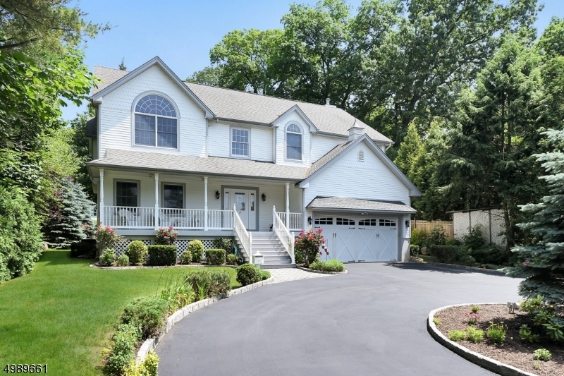 Property Photo:  19 Wostbrock Ln  NJ 07432 