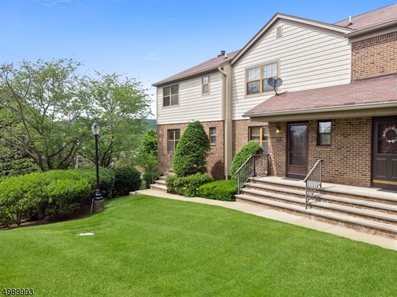 Property Photo: 101 E Oak St E7 NJ 07446
