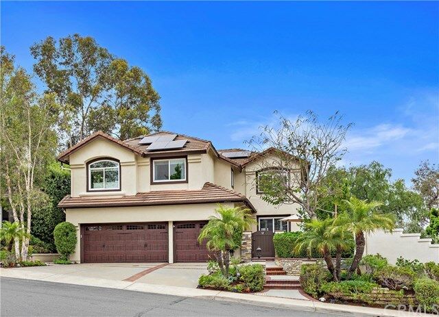 Property Photo: 19111 Willow Brook Lane CA 92679