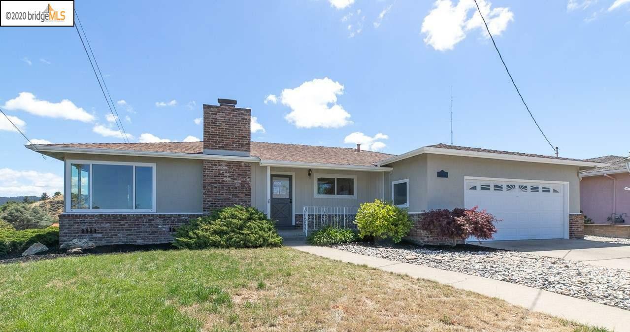 Property Photo:  2412 Longview  CA 94577-6321 