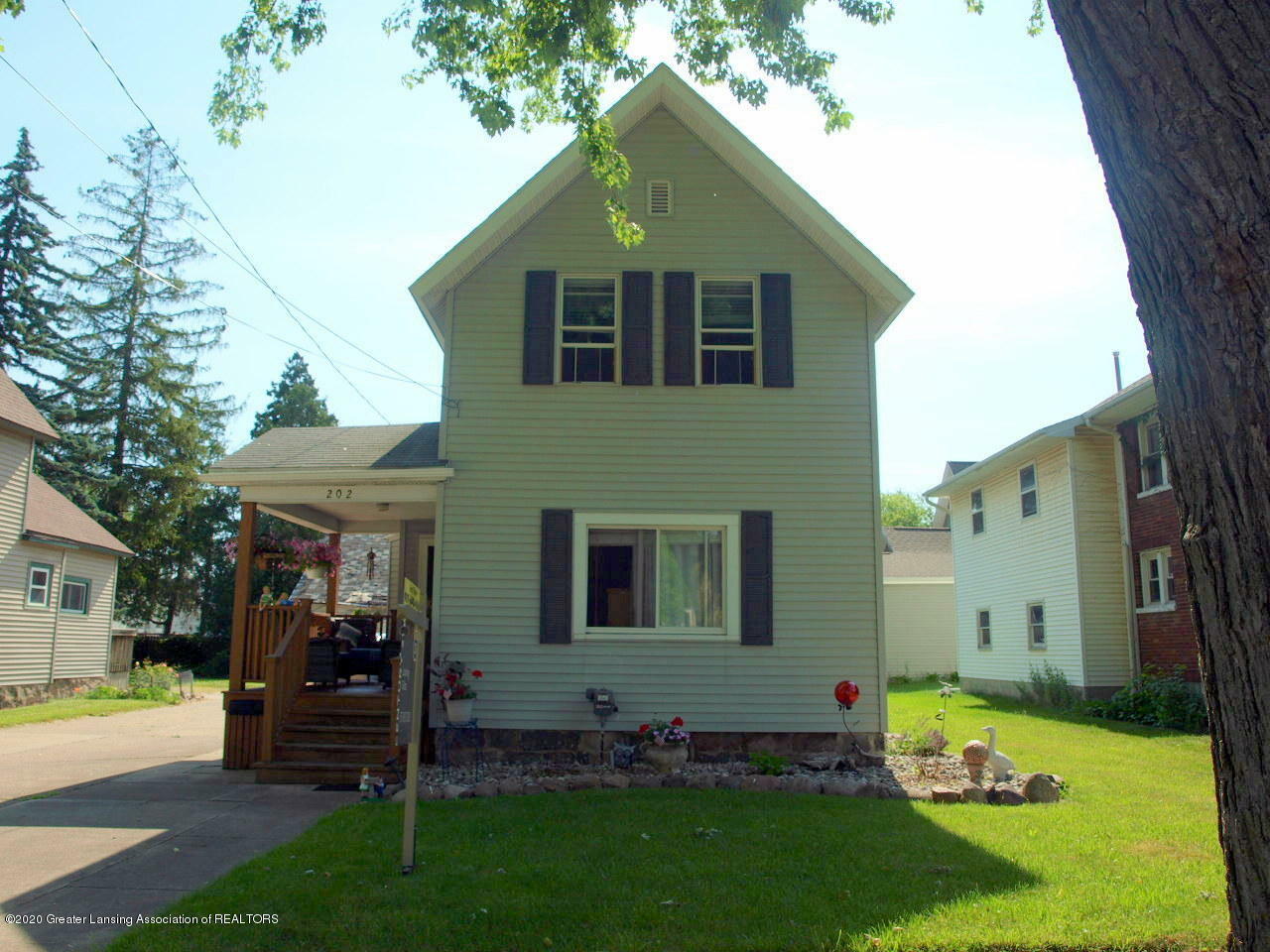 Property Photo:  202 N Lansing Street  MI 48879 