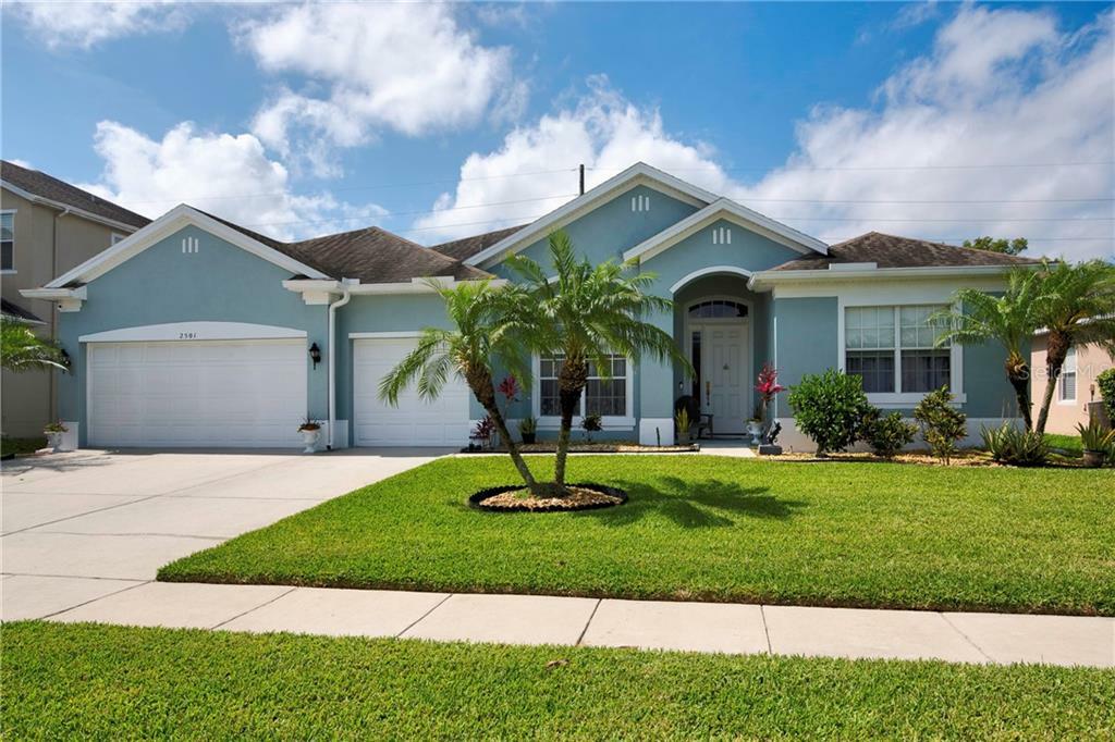 Property Photo:  2501 Hinsdale Drive  FL 34741 