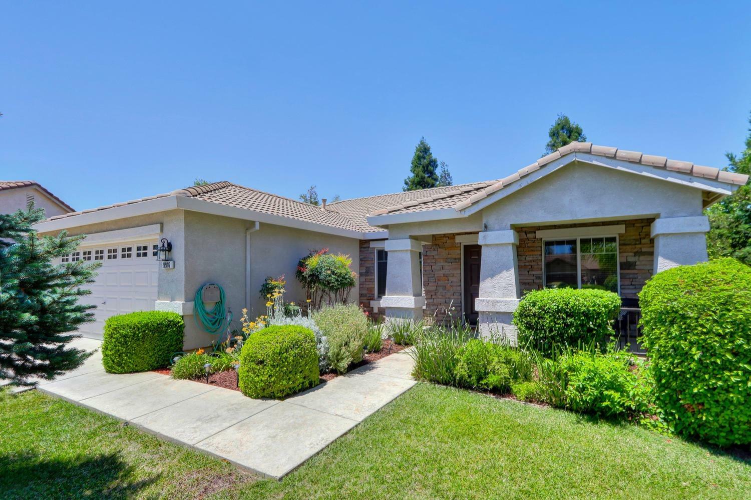 Property Photo:  9916 Montedoro Court  CA 95757 