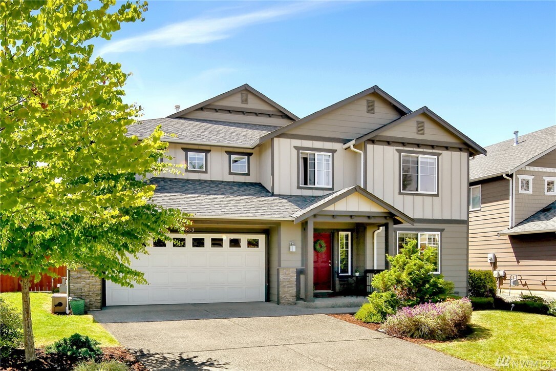 Property Photo:  333  Barry Loop  WA 98274 