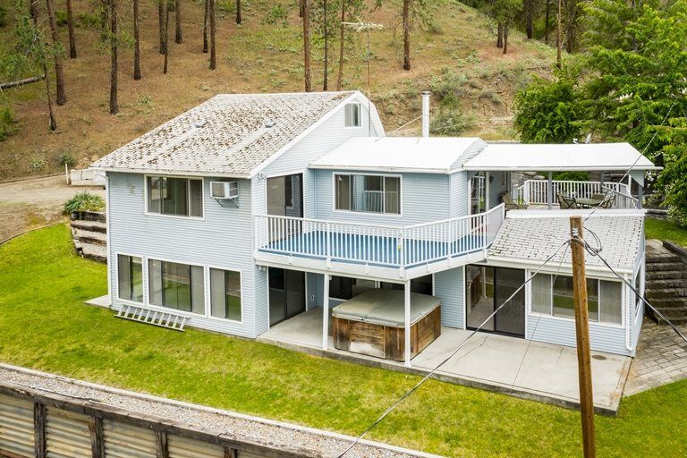 Property Photo:  36298 Moccasin Ln N  WA 99122 