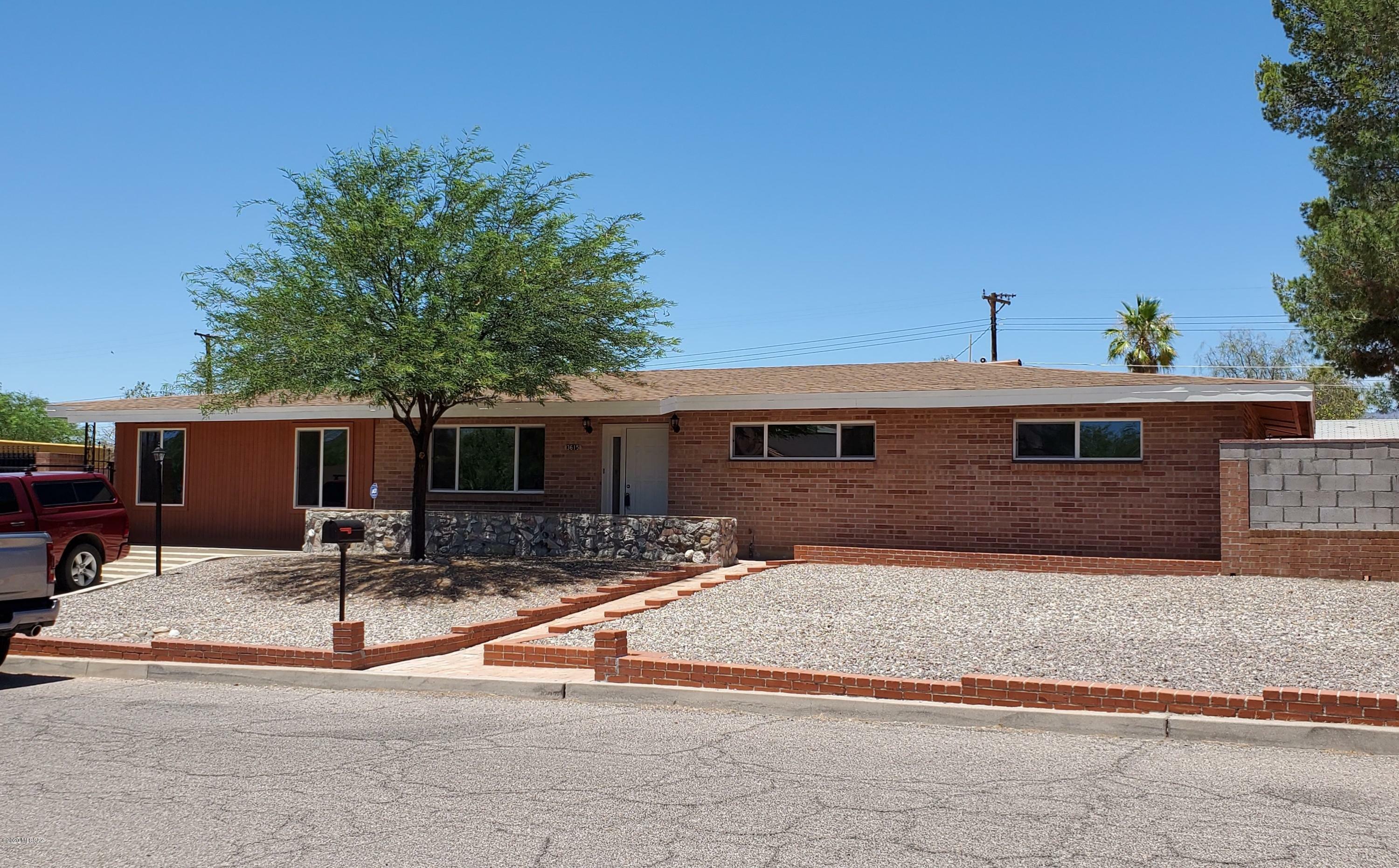 Property Photo:  3615 E Calle Del Prado  AZ 85716 