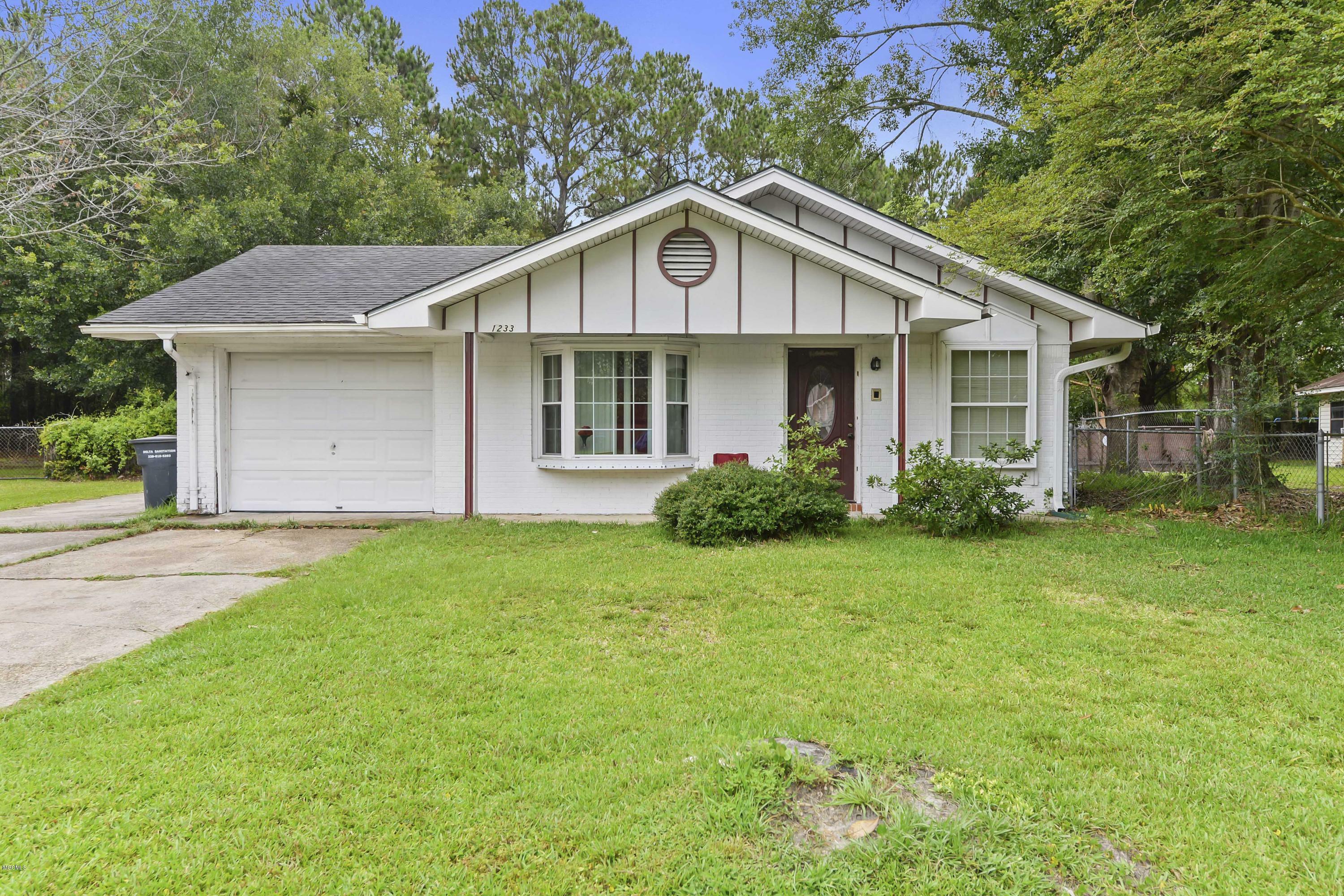 1233 Parktown Drive  Ocean Springs MS 39564 photo