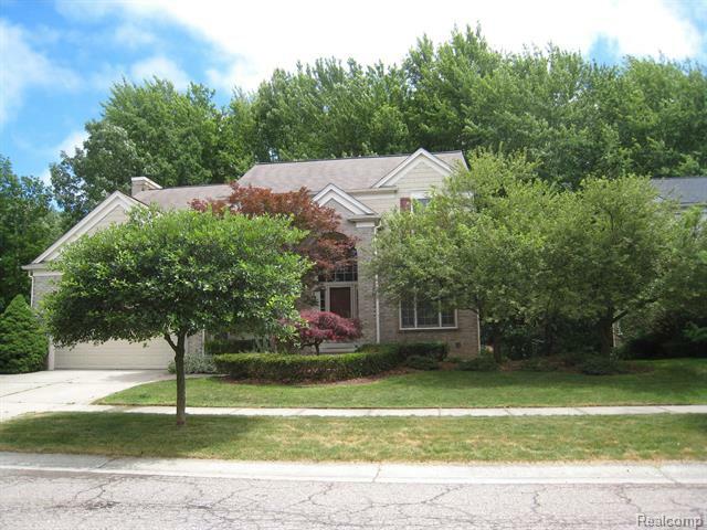 Property Photo:  25726 Groveland  MI 48374 