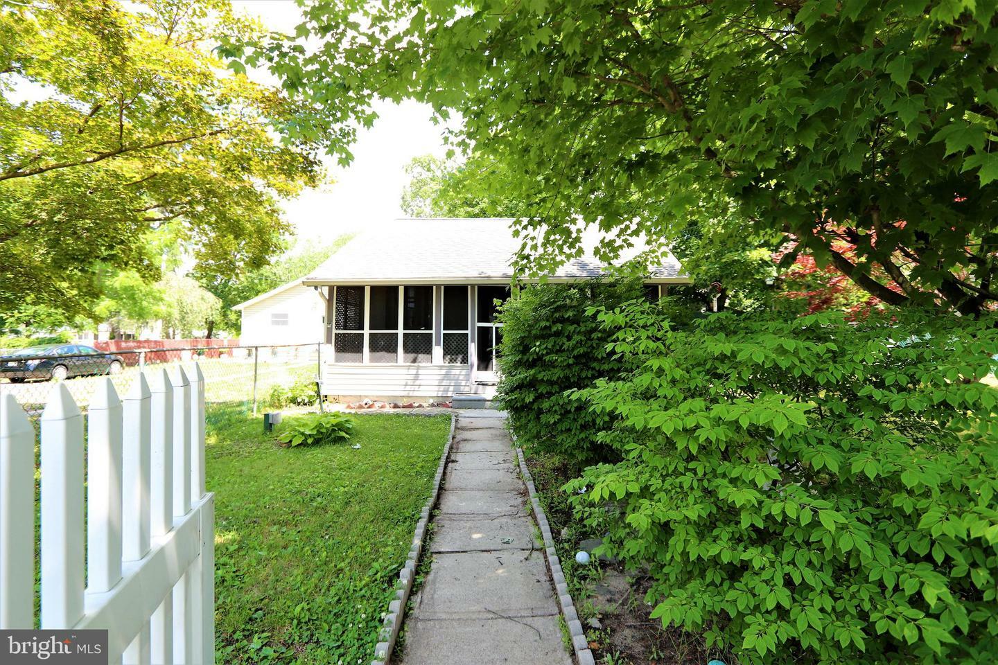 Property Photo:  261 Clifton Avenue  NJ 08012 