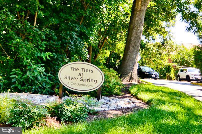 Property Photo: 1601 Carriage House Terrace B MD 20904