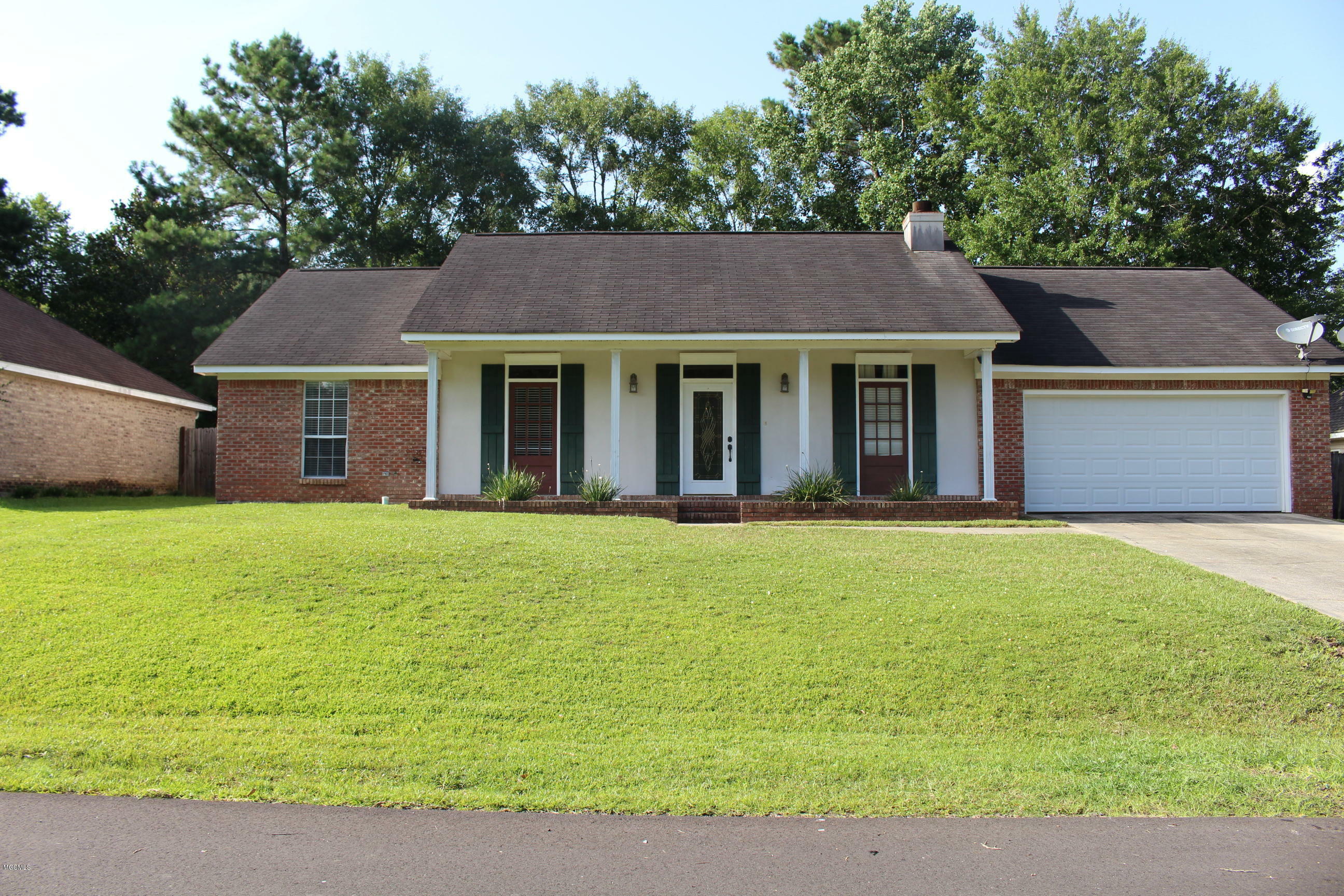 Property Photo:  648 Apelehama Road  MS 39525 