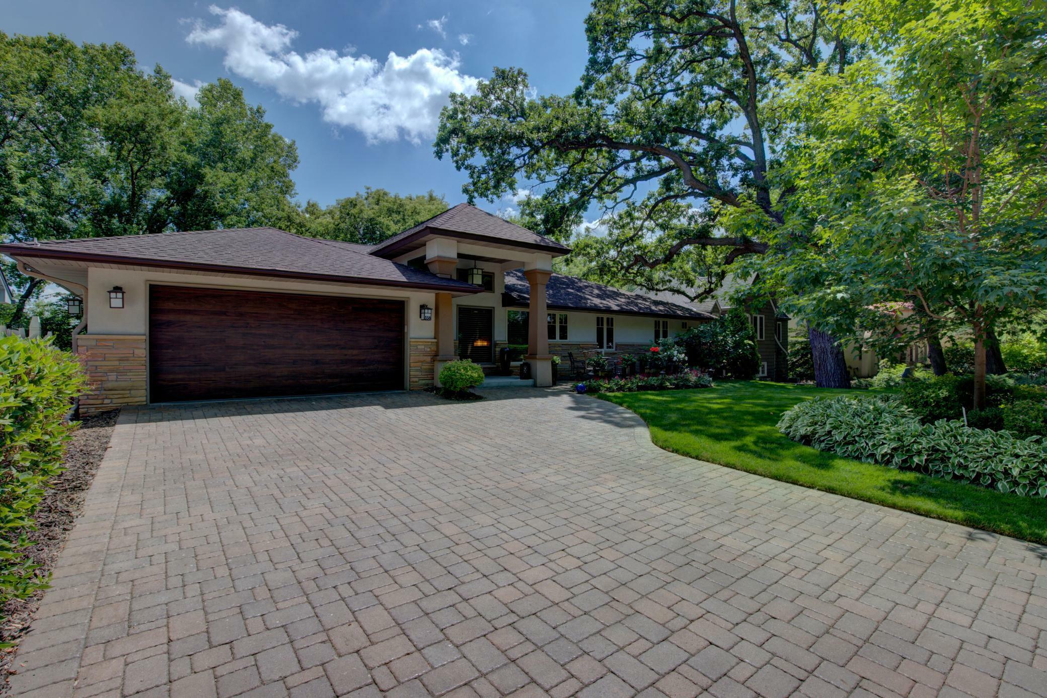 Property Photo:  558 Montcalm Place  MN 55116 