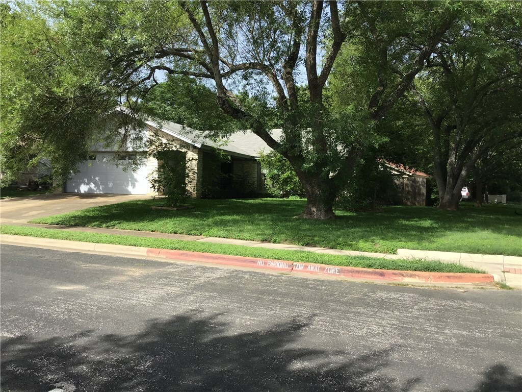 Property Photo:  5321 Presidio Road  TX 78745 