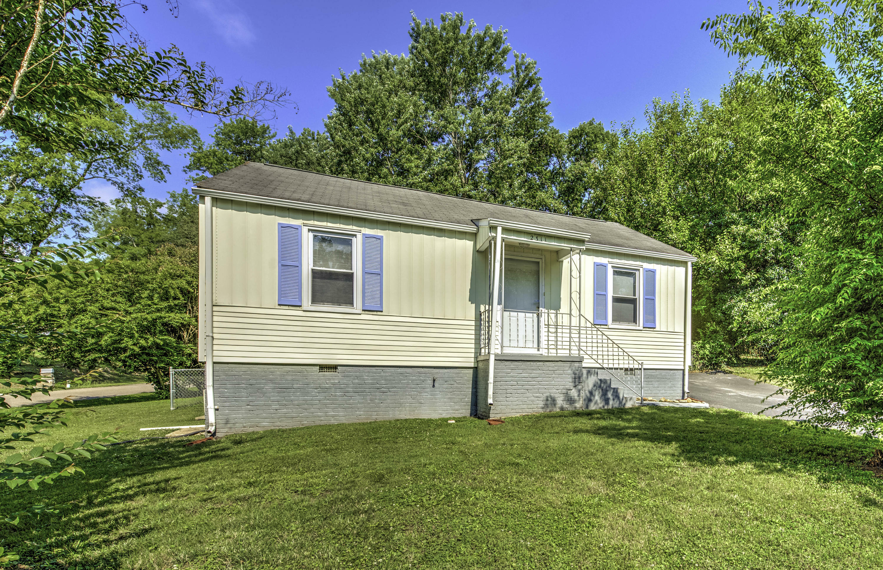 Property Photo:  2311 Greenfield Lane  TN 37917 