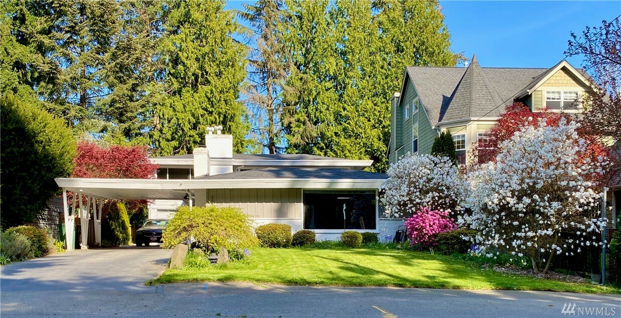 Property Photo:  13714 3rd Ave NW  WA 98177 